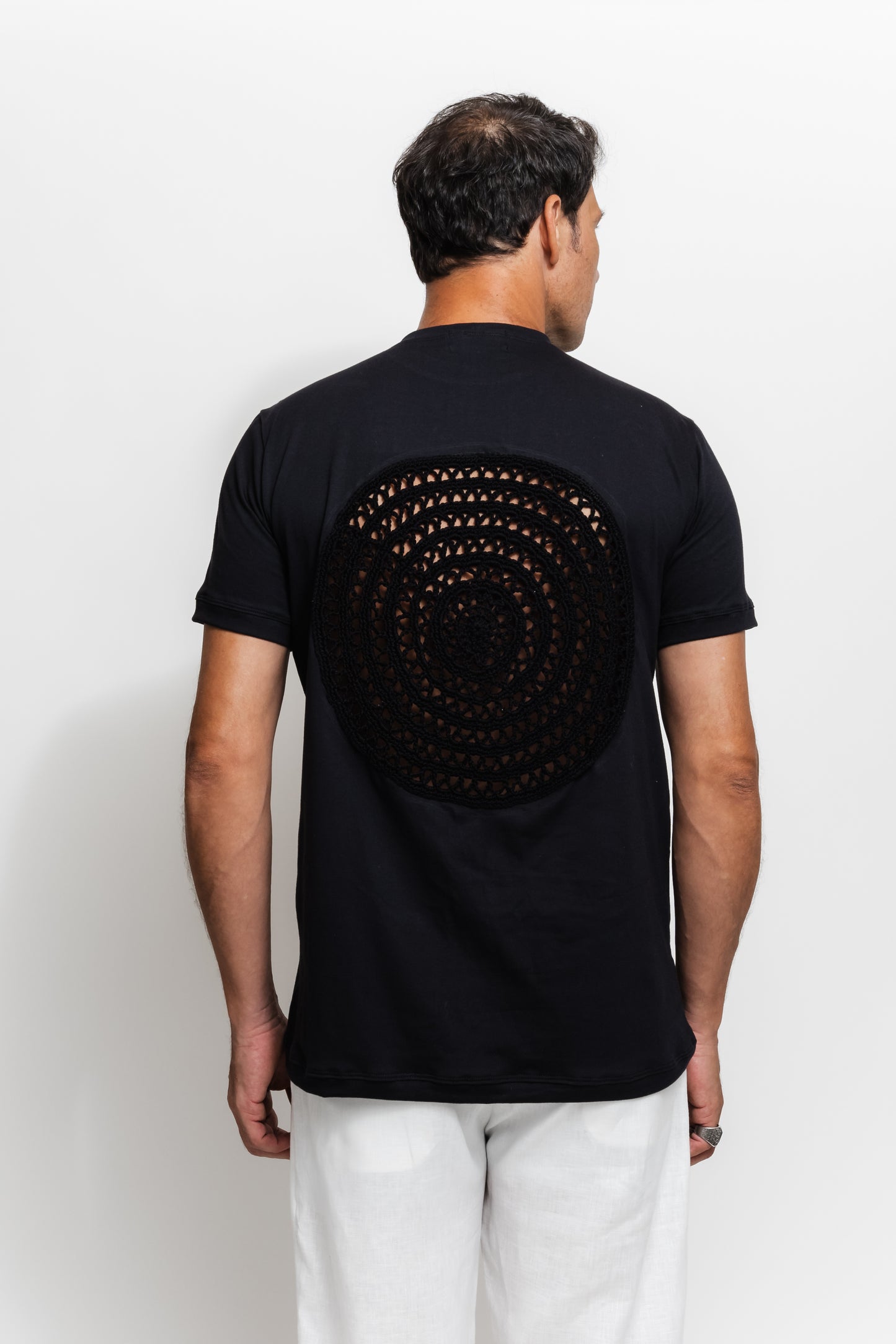 T-SHIRT CROCHÊ PRETA