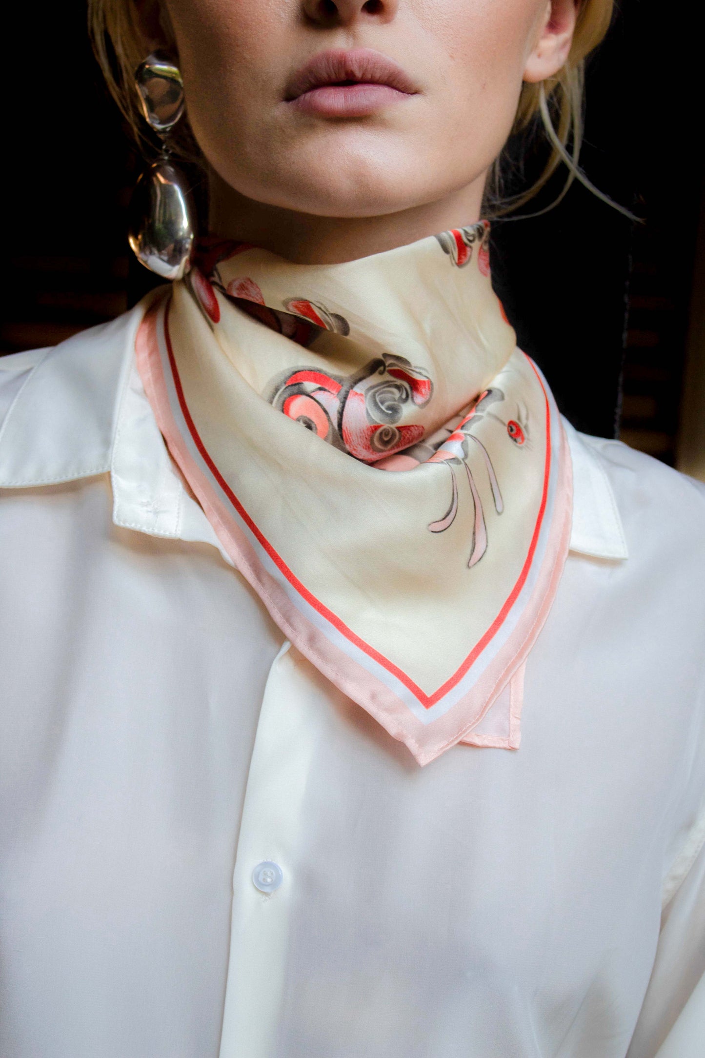 LENÇO SEDA OLHOS PEQUENO