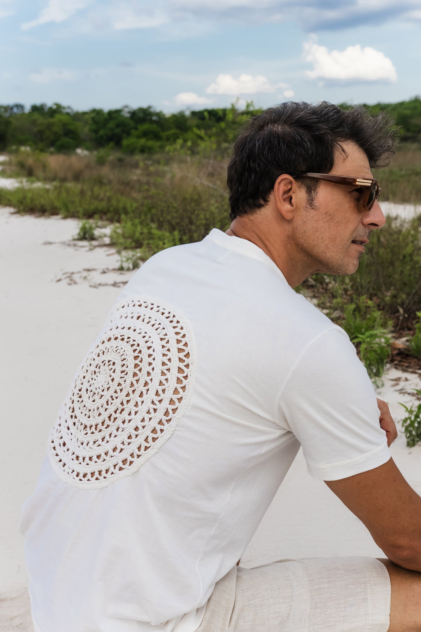 T-SHIRT CROCHÊ PRETA